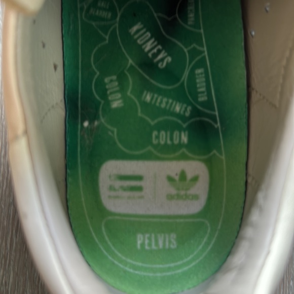 ADIDAS - Picture 4 of 4